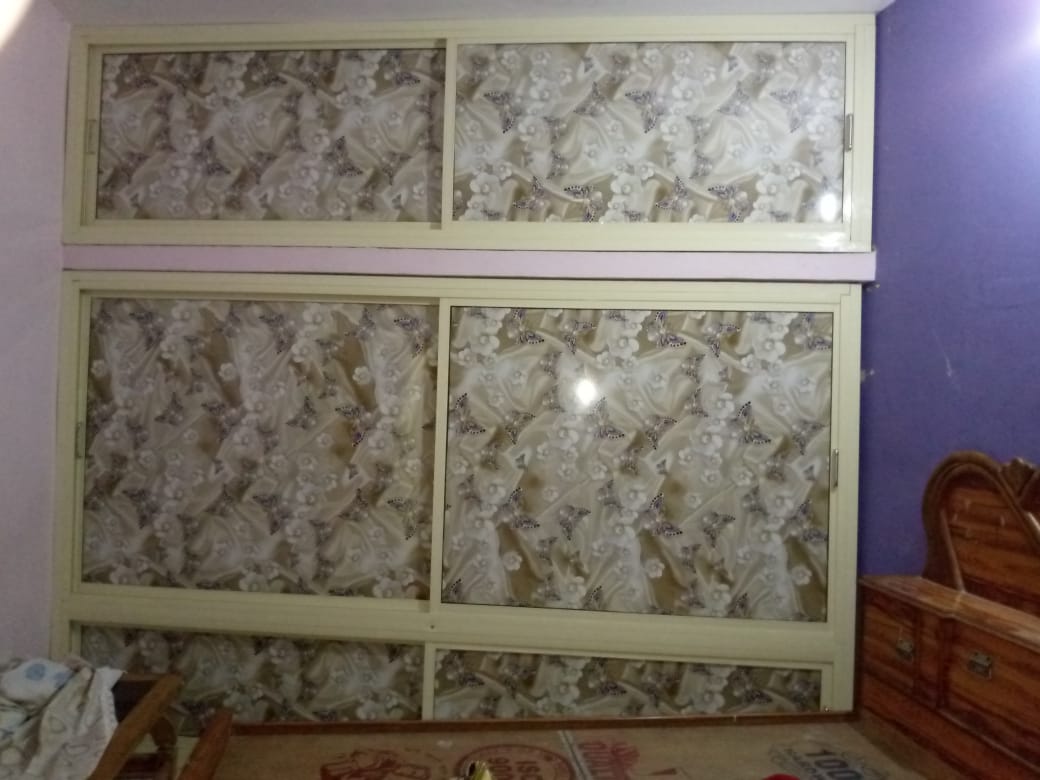 Gallery image 317